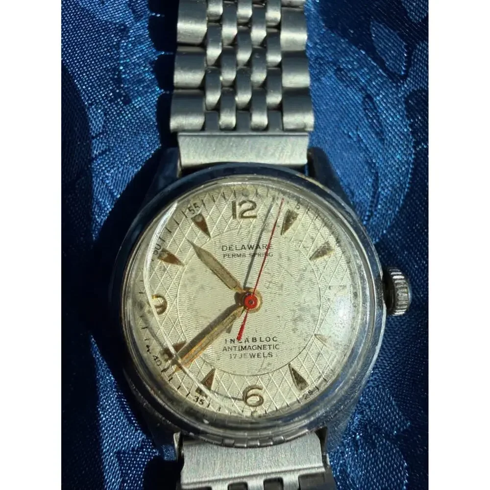 Vintage Delaware 17 Jewel Swiss Mechanical Watch 1950s-60s (CCC63)